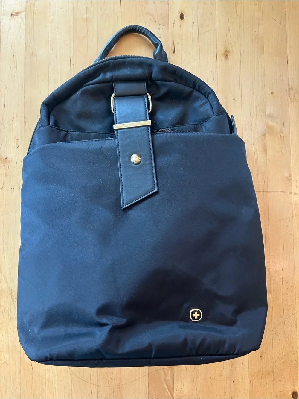 best laptop tote bag for travel 15 Inch Women, Lightweight Nylon Work Shoulder Bag, Water-Resistant Computer Handbag with Pockets for Business & Commute (Black) : Electronics Size:Estimated M Paddle Gear: Portage Packs Bags & Boxes: Portage Packs Loungefly Harry Potter Hogwarts inch MacBook Pro